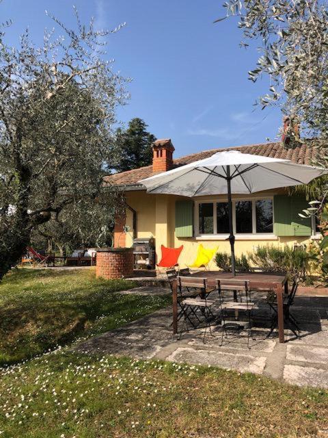 Villa Sweet Flower - With Private Pool And Garden Манерба-дель-Гарда Экстерьер фото