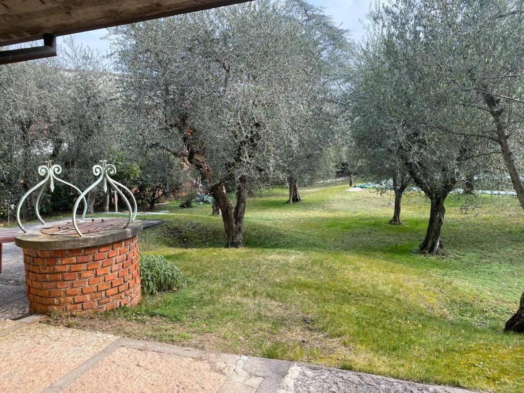 Villa Sweet Flower - With Private Pool And Garden Манерба-дель-Гарда Экстерьер фото